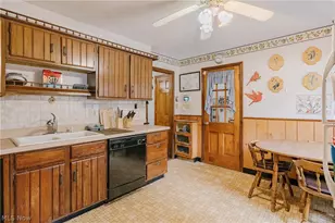 17446 Snyder Rd, Chagrin Falls, OH 44023 - Photo 9