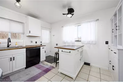 894 Argonne Avenue, Akron, OH 44310 - Photo 7