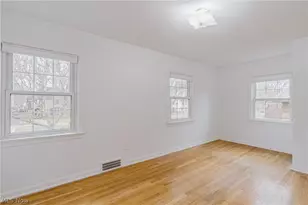 19615 Scottsdale Blvd, Huber Heights, OH 44122 - Photo 25