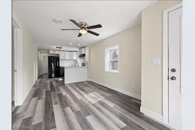 303 Delamere Road, Vermilion, OH 44089 - Photo 7