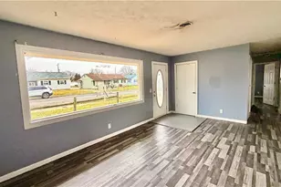 2215 Willowrow Ave NE, Canton, OH 44705 - Photo 5