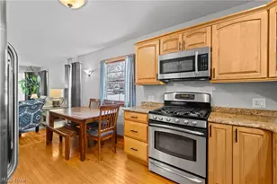 22 Youtz Ave, Akron, OH 44301 - Photo 9