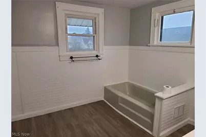 917 Camden Avenue SW, Canton, OH 44706 - Photo 9