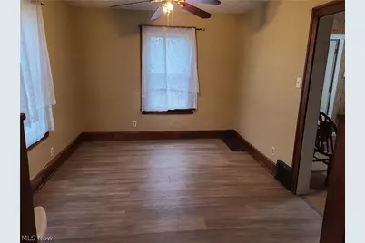 917 Camden Avenue SW, Canton, OH 44706 - Photo 3