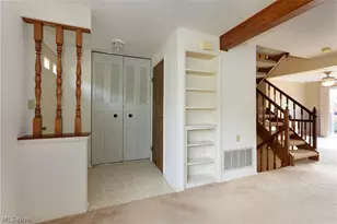 91 Quaker Ridge Dr, Akron, OH 44313 - Photo 7