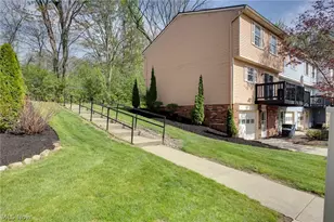 91 Quaker Ridge Dr, Akron, OH 44313 - Photo 3