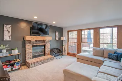 700 Stillwater Drive, Deerfield, OH 44411 - Photo 17