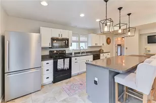 5317 Karen Isle Dr, Willoughby, OH 44094 - Photo 3