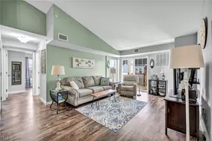 23002 Chandlers Ln, Olmsted Falls, OH 44138 - Photo 15