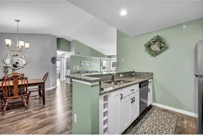 23002 Chandlers Lane, Olmsted Falls, OH 44138 - Photo 7