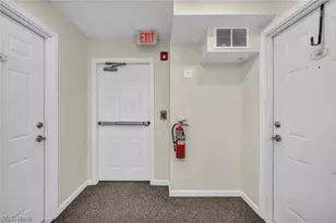 23002 Chandlers Ln, Olmsted Falls, OH 44138 - Photo 31