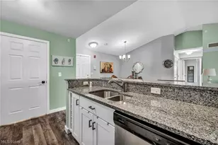 23002 Chandlers Ln, Olmsted Falls, OH 44138 - Photo 9