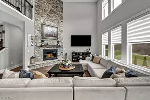 2818 Weeping Pne Dr, Medina, OH 44256 - Photo 15