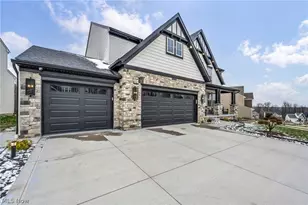 2818 Weeping Pne Dr, Medina, OH 44256 - Photo 3