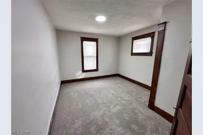 2172 12th Street SW, Akron, OH 44314 - Photo 9