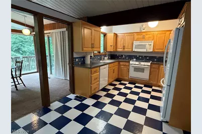 126 Stony Creek Drive, Millersburg, OH 44654 - Photo 11