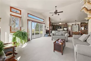 6122 Frederick Ave NE, Alliance, OH 44601 - Photo 9