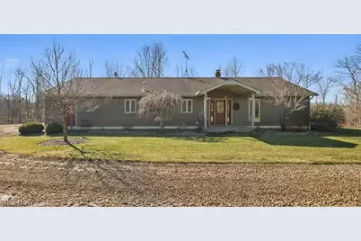 6122 Frederick Avenue NE, Alliance, OH 44601 - Photo 1