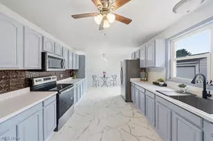 4866 Lovers Ln, Ravenna, OH 44266 - Photo 7