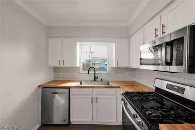 12114 Milligan Avenue, Loveland, OH 44135 - Photo 9