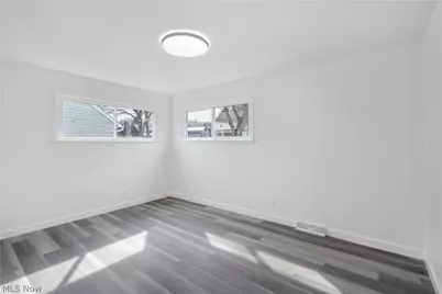 1984 S Schenley Avenue, Youngstown, OH 44511 - Photo 23