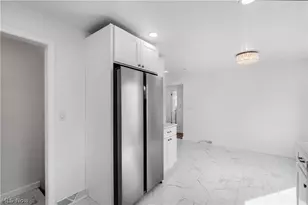 1984 S Schenley Ave, Youngstown, OH 44511 - Photo 9