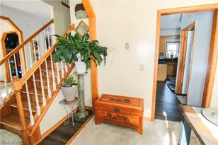 5946 N Mayflower Dr, Lorain, OH 44053 - Photo 9