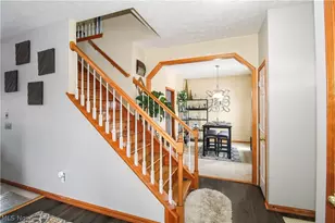 5946 N Mayflower Dr, Lorain, OH 44053 - Photo 5