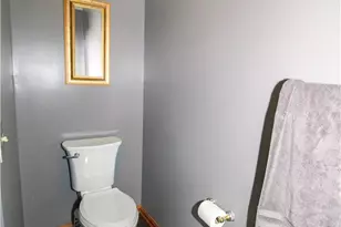 5946 N Mayflower Dr, Lorain, OH 44053 - Photo 37