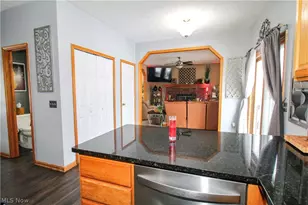 5946 N Mayflower Dr, Lorain, OH 44053 - Photo 23