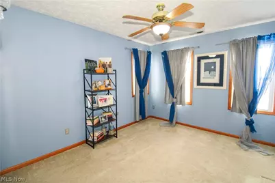 5946 N Mayflower Drive, Lorain, OH 44053 - Photo 31