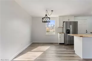 350 Silver Meadows Dr, Kent, OH 44240 - Photo 17