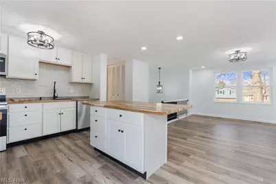 350 Silver Meadows Drive, Kent, OH 44240 - Photo 13