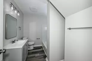 2255 Lake Rd, Akron, OH 44312 - Photo 17