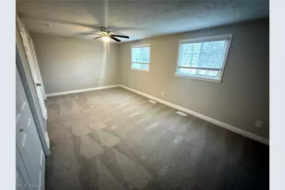 7415 N Chestnut Commons Drive, Mentor, OH 44060 - Photo 13