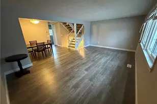 7415 N Chestnut Commons Dr, Mentor, OH 44060 - Photo 7