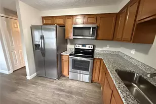 7415 N Chestnut Commons Dr, Mentor, OH 44060 - Photo 3