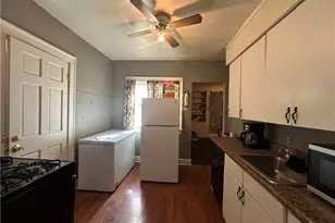 10518 Parkhurst Dr, Loveland, OH 44111 - Photo 3