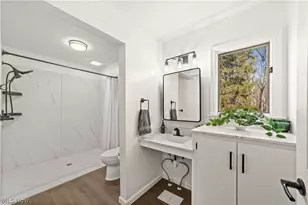 36505 Carriage Ln, Willoughby, OH 44094 - Photo 9