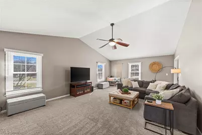 36505 Carriage Lane, Willoughby, OH 44094 - Photo 13