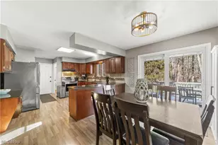 36505 Carriage Ln, Willoughby, OH 44094 - Photo 5