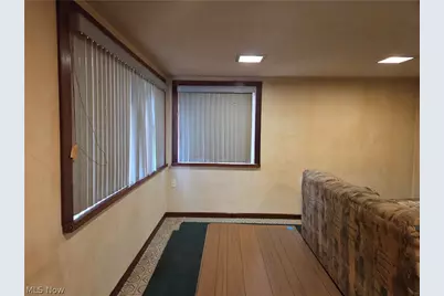 2370 N Cleveland Massillon Road, Akron, OH 44333 - Photo 9