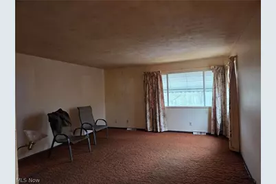 2370 N Cleveland Massillon Road, Akron, OH 44333 - Photo 3