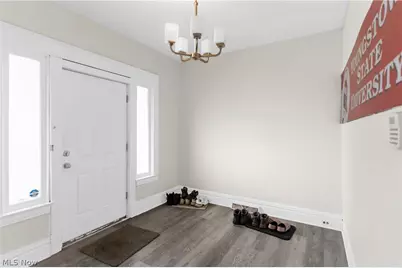 827 Michigan Avenue, Youngstown, OH 44504 - Photo 9