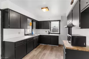 827 Michigan Ave, Youngstown, OH 44504 - Photo 15