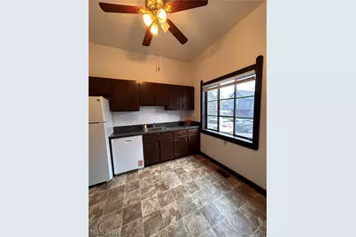 1707 W 31st Place, Loveland, OH 44113 - Photo 5