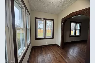 512 Clearmont Drive, Youngstown, OH 44511 - Photo 7