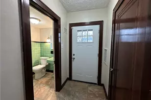 512 Clearmont Dr, Youngstown, OH 44511 - Photo 3