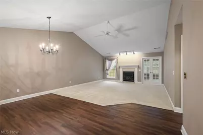 1458 Chesapeake Avenue, Louisville, OH 44641 - Photo 3