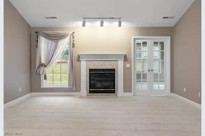 1458 Chesapeake Avenue, Louisville, OH 44641 - Photo 5